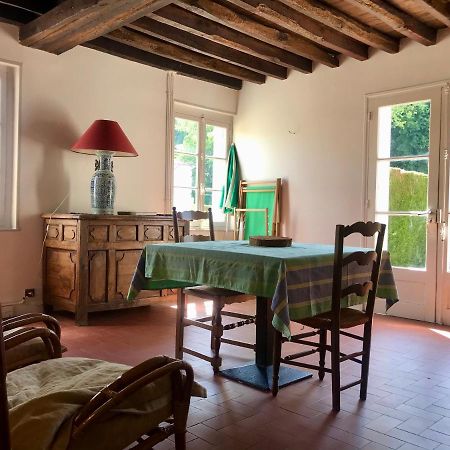Gite De Mauxe Acquigny Bagian luar foto