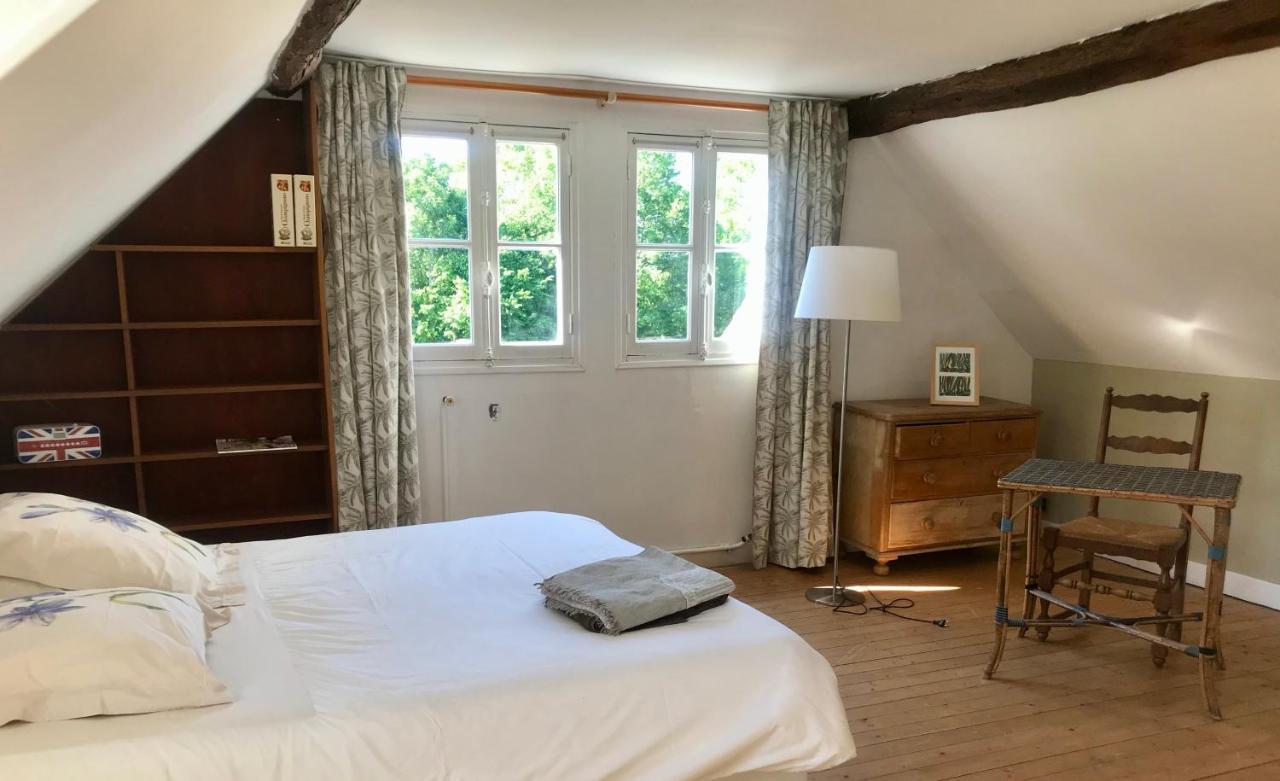 Gite De Mauxe Acquigny Bagian luar foto