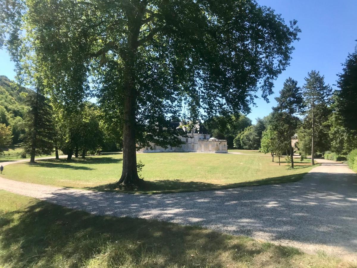 Gite De Mauxe Acquigny Bagian luar foto