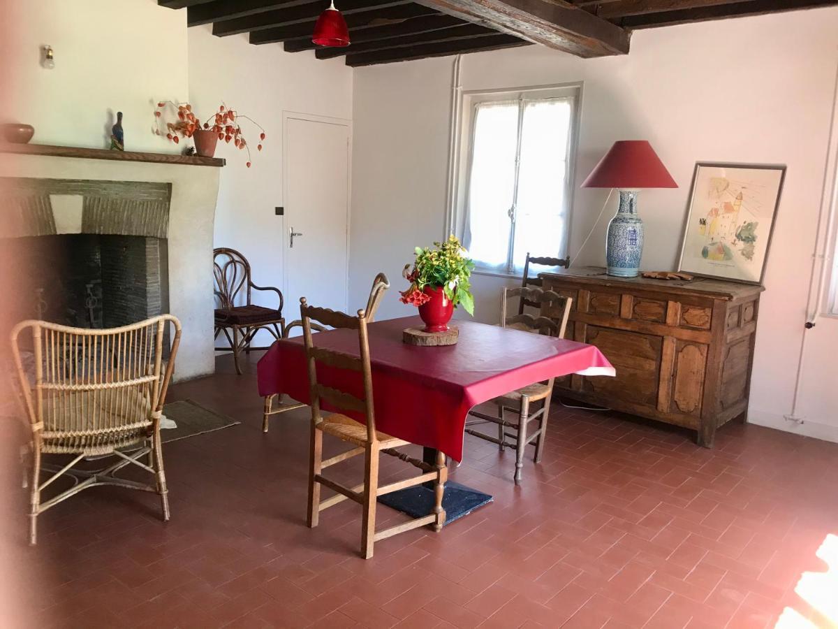 Gite De Mauxe Acquigny Bagian luar foto
