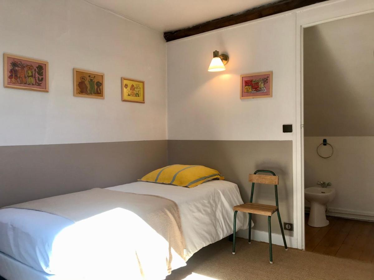 Gite De Mauxe Acquigny Bagian luar foto