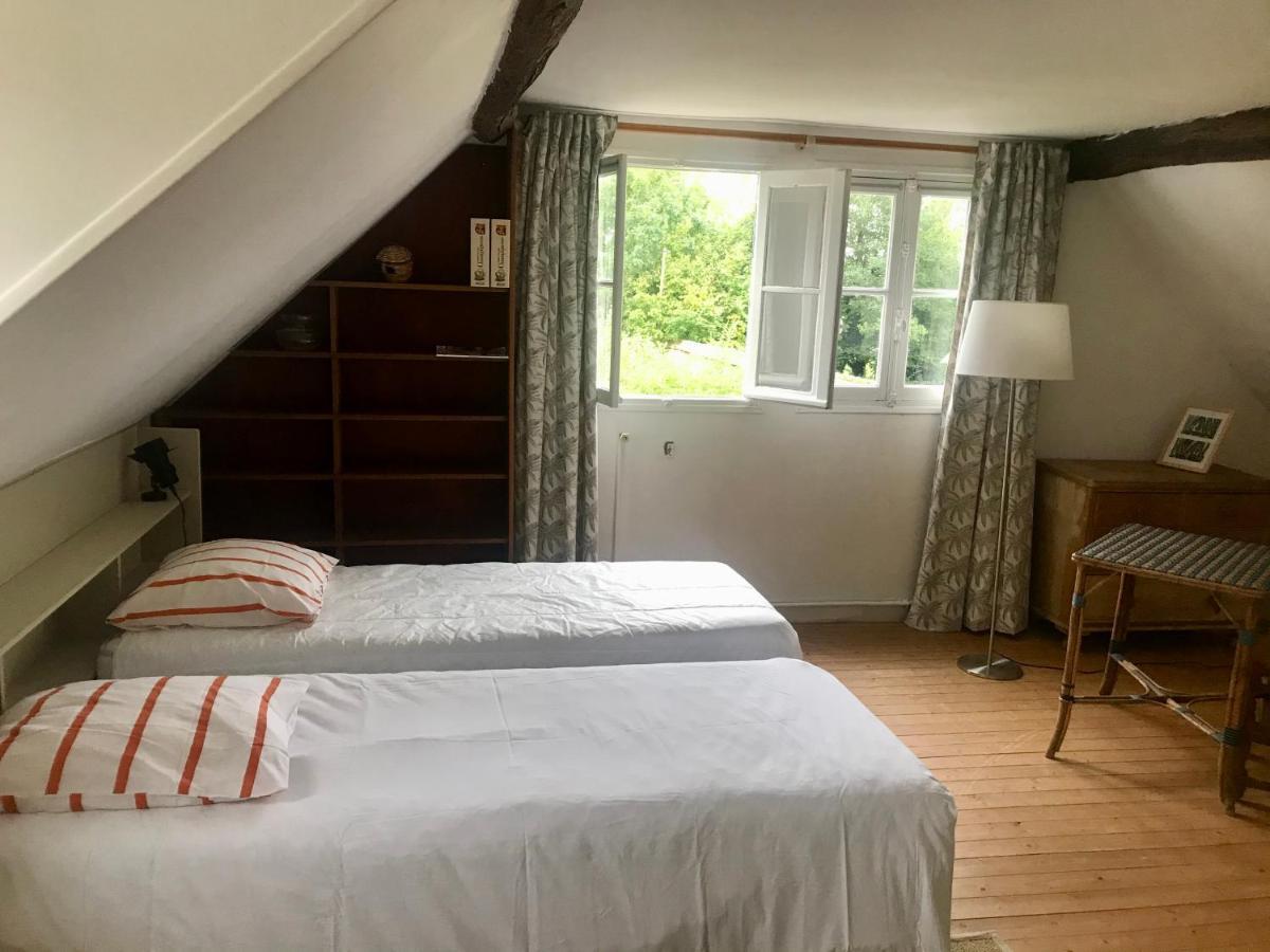 Gite De Mauxe Acquigny Bagian luar foto